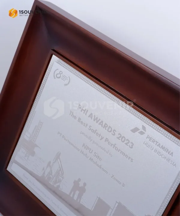 DETAIL-PK447 Wooden Plaque for PHI Award