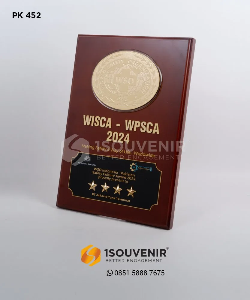 PK452 Wooden Plaque of WSO Indonesia