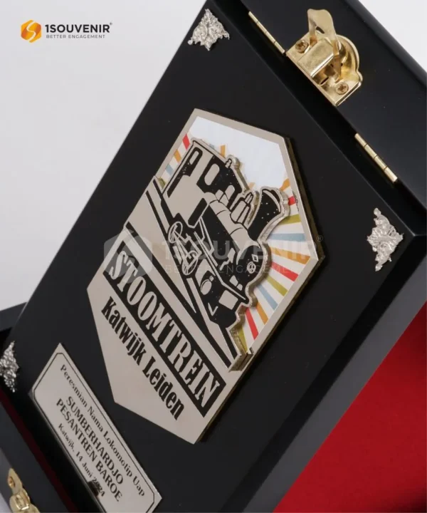 DETAIL-PK463 Wooden Plaque Stoomtren Katwijt