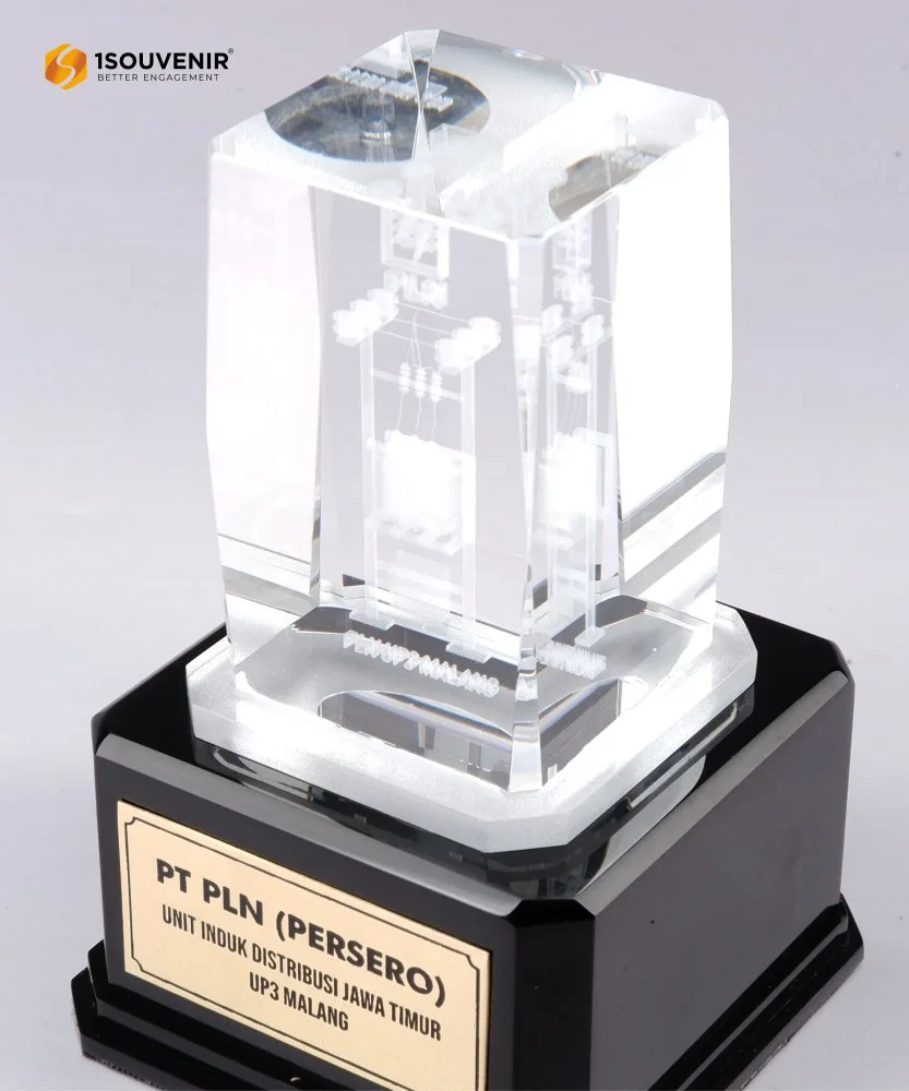 DETAIL-PKR327 Crystal Plaque Travo UP3 Malang