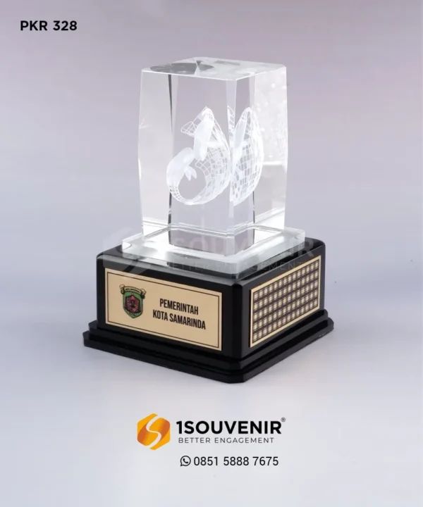 PKR328 Crystal Plaque Pesut Statue