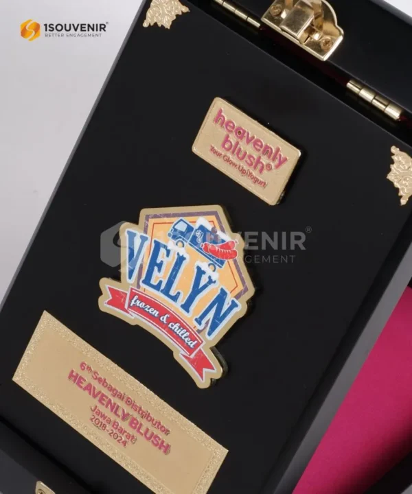 DETAIL-PK479 Wooden Plaque Heavenly Blush