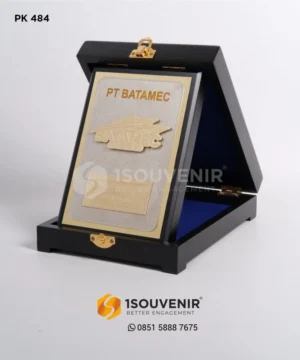 PK484 Wooden Plaque Batamec Batam