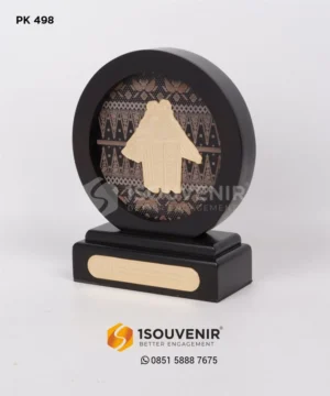 PK498 Wooden Plaque Badui Traditional House