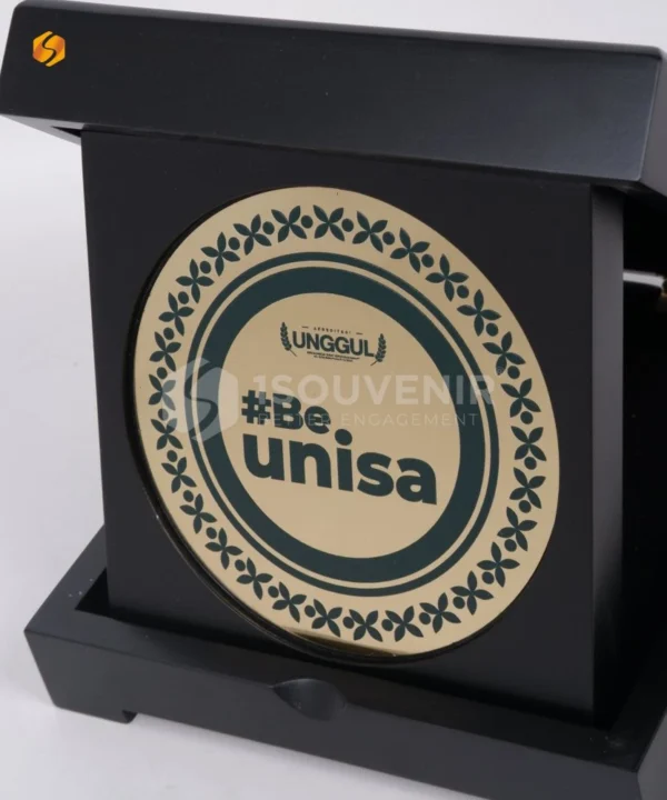DETAIL-PK499 Wooden Plaque Universitas Aisyiyah