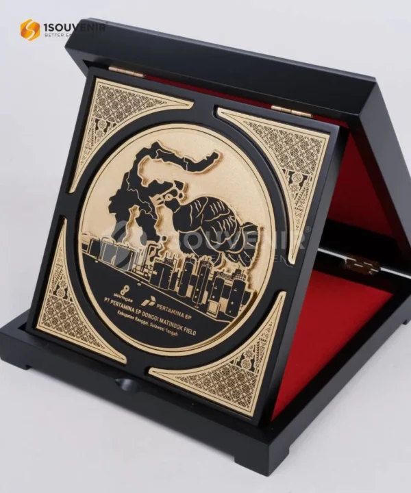 DETAIL-PK513 Wooden Plaque Pertamina EP Donggi