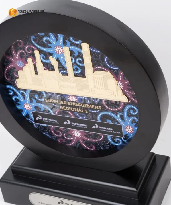 DETAIL-PK515 Wooden Plaque Supplier Engagement
