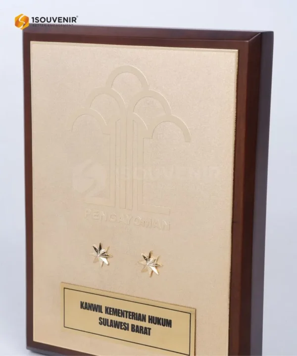 DETAIL-PK535 Wooden Plaque Kemenkumham Sulawesi Barat
