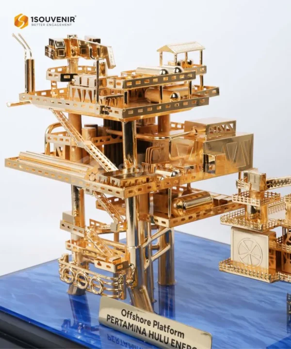 DETAIL2-SM501 Miniature Rig Offshore PHE