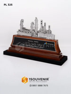 PL325 Metal Plaque Pertamina Refinery Cilacap