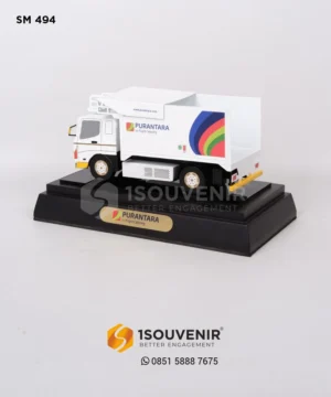 SM494 Miniature Truck Purantara