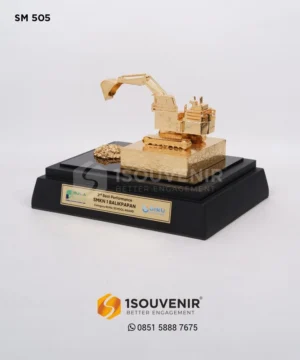 SM505 Miniature BUMA School Award