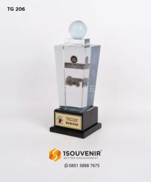 TG206 Trophy United Tractors Golfday
