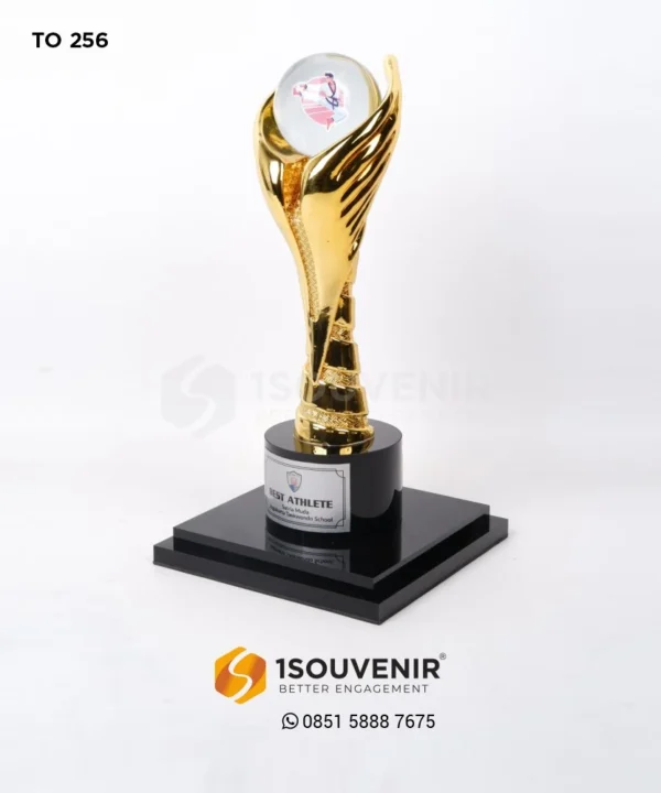 TO256 Trophy Best Athlete