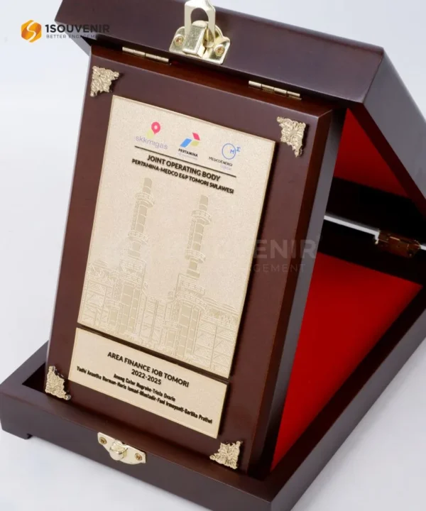 DETAIL-PK559 Wooden Plaque Area Finance Job Tomori