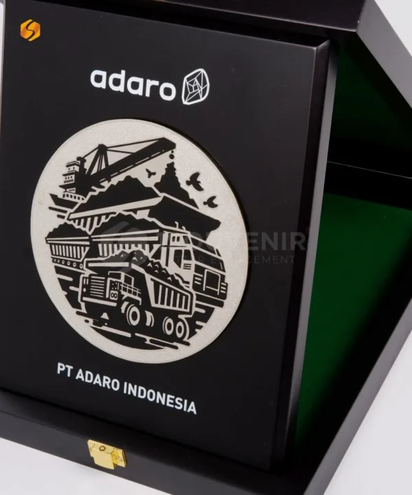 DETAIL-PK571 Wooden Plaque Adaro Indonesia