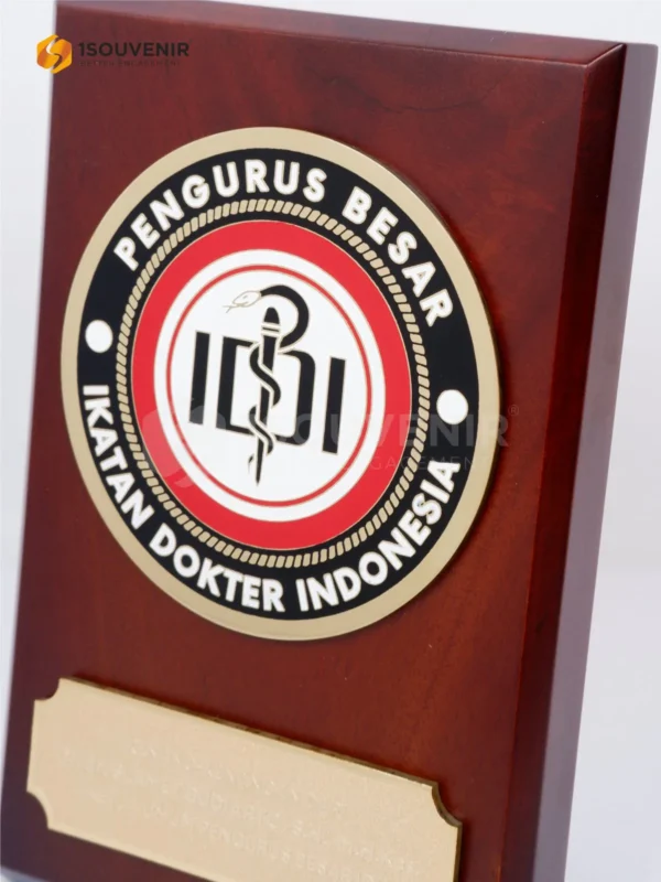 DETAIL-PK583 Wooden Plaque Executive Board of IDI