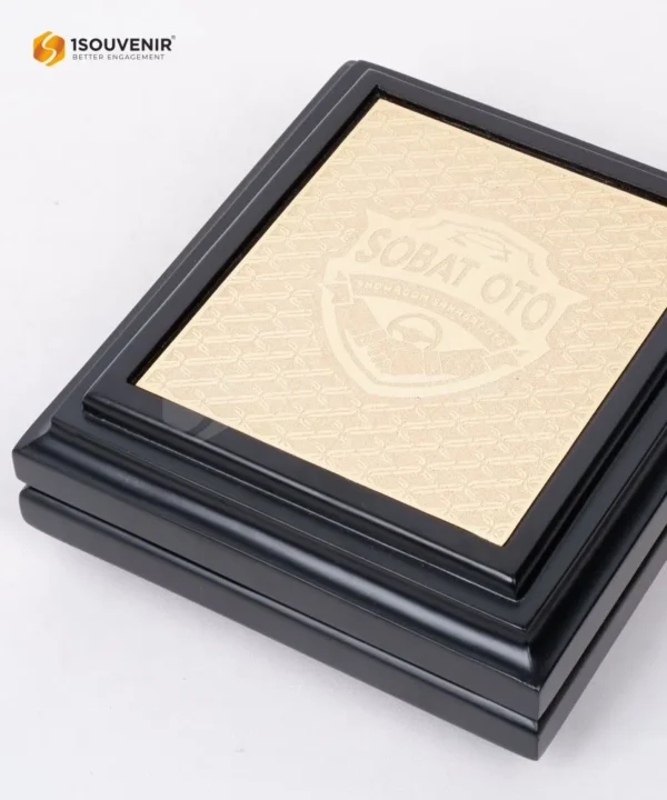DETAIL2-PK566 Wooden Plaque Best 3 National