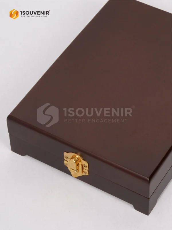 DETAIL2-PK587 Wooden Plaque Medco EP Tarakan