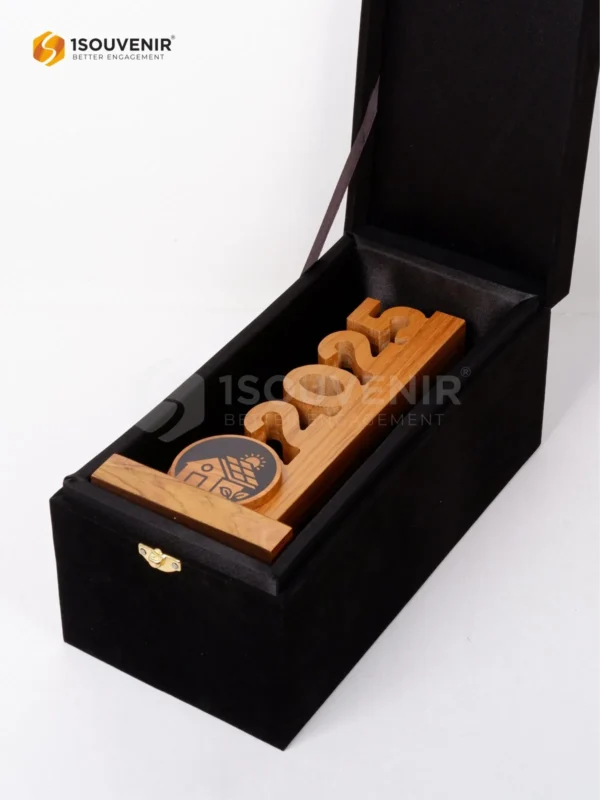 DETAIL2-PK591 Wooden Plaque AESI