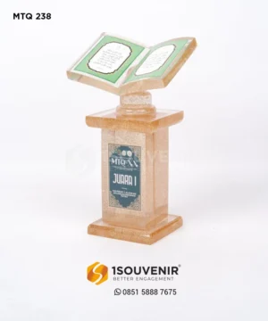 MTQ238 Trophy Quran Calligraphy