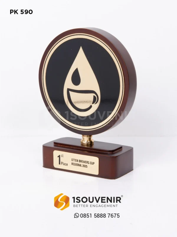 PK590 Wooden Plaque Otten Brewers Cup