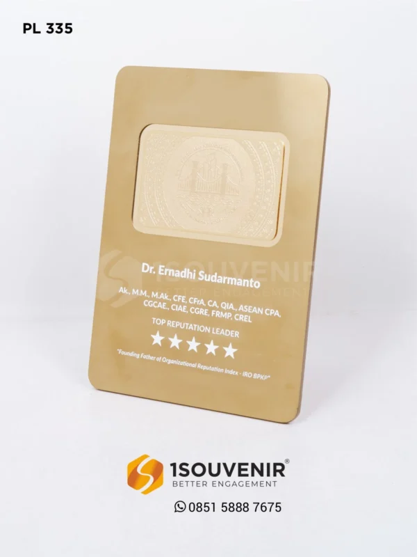 PL335 Metal Plaque Top Reputation Leader