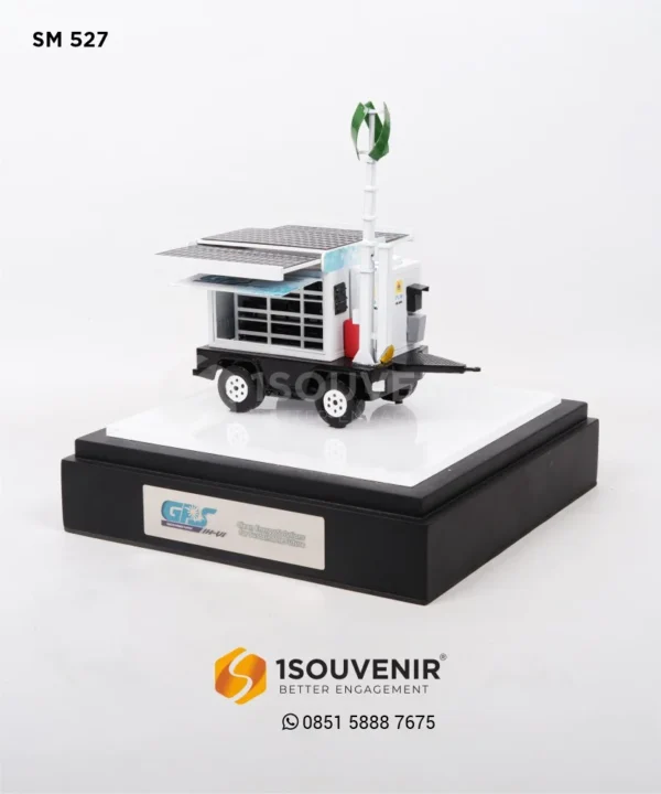 SM527 Miniature GPS Generator