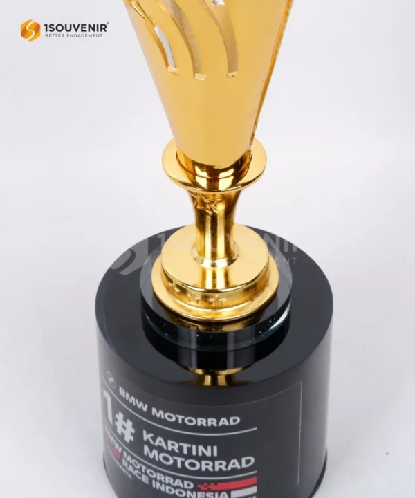 DETAIL-PP343 Trophy Kartini Motorrad