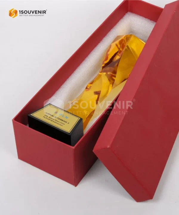 DETAIL2-PP320 Trophy EPL Award