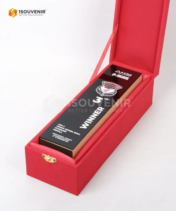 DETAIL2-PP321 Trophy Honda Dream Cup
