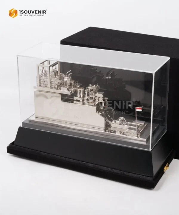 DETAIL2-SM534 Miniature Metal Melting Machine