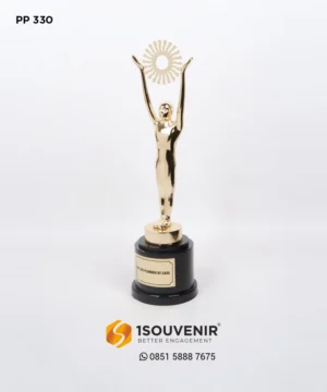 PP330 Trophy Award Top Life Planner