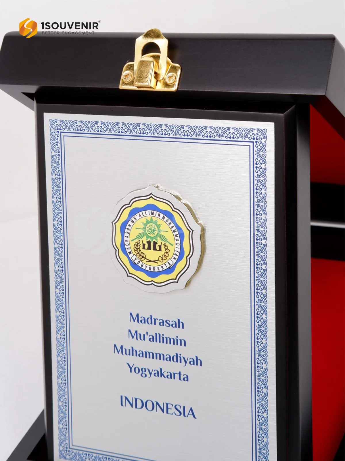 DETAIL-PK611 Wooden Plaque Madrasah Muallimin Muhammadiyah