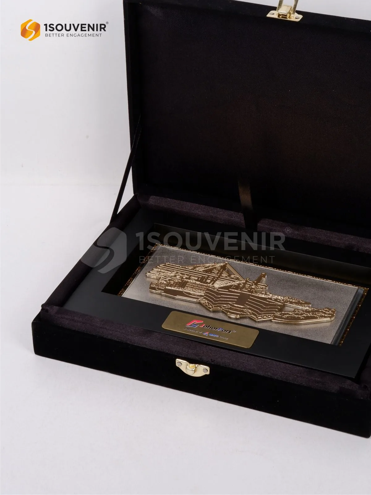 DETAIL2-PF281 Frame Plaque Johor Port