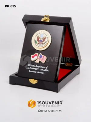PK615 Wooden Plaque U.S. Embassy Jakarta