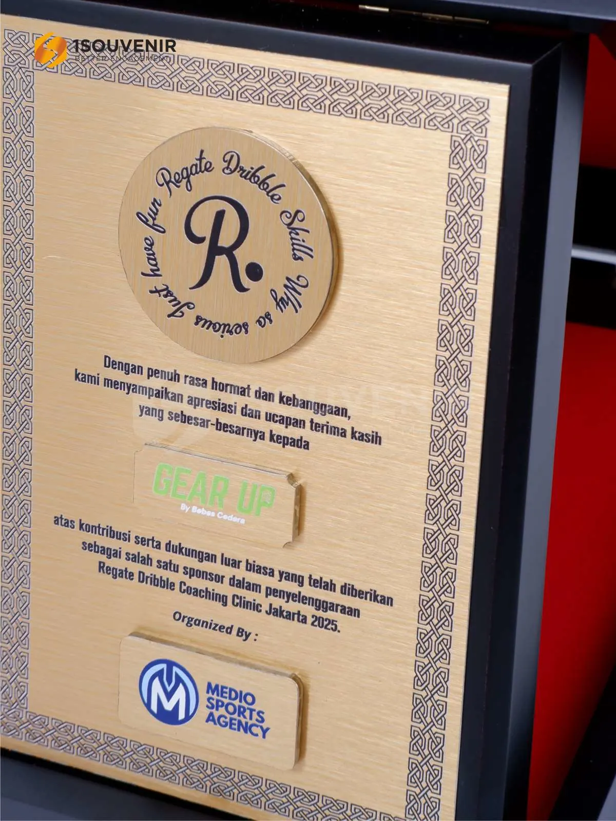 DETAIL-PK626 Wooden Plaque Regate Dribble