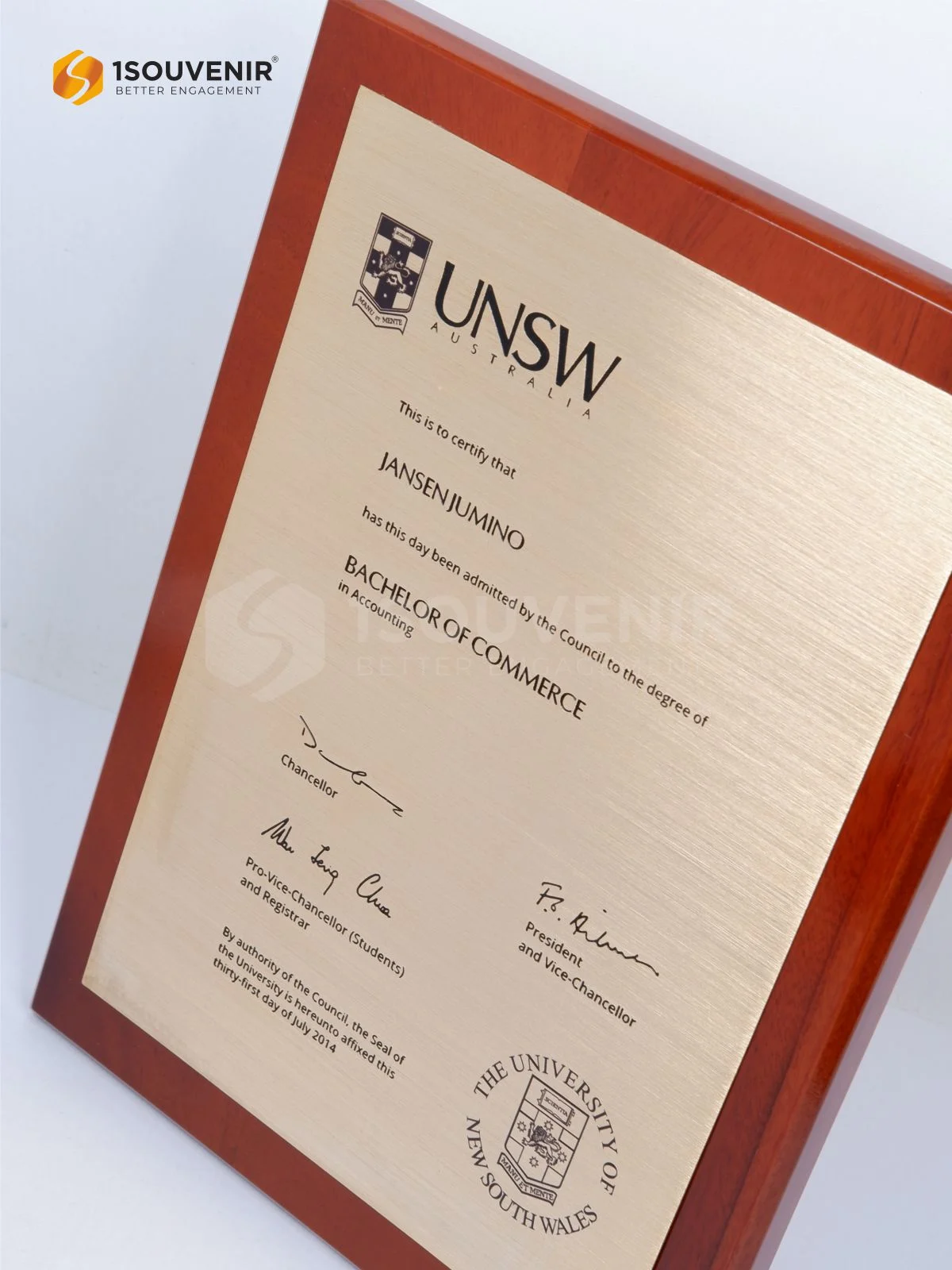 DETAIL-PK634 Wooden Plaque UNSW Australia