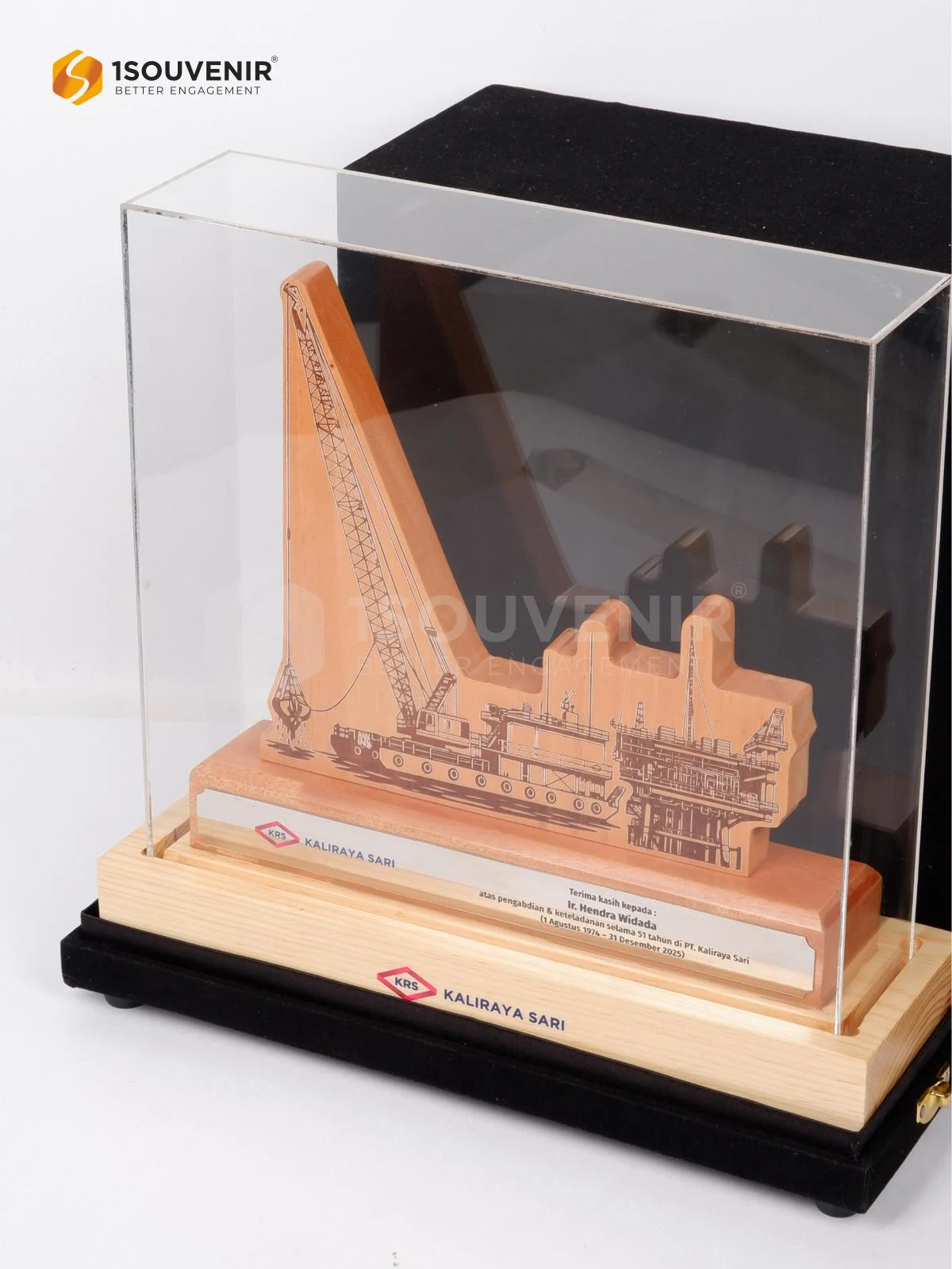 DETAIL2-PK637 Wooden Plaque Kaliraya Sari